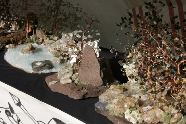 Yggdrasyl'v arbres de vie, créations Sylvie Joigneau
